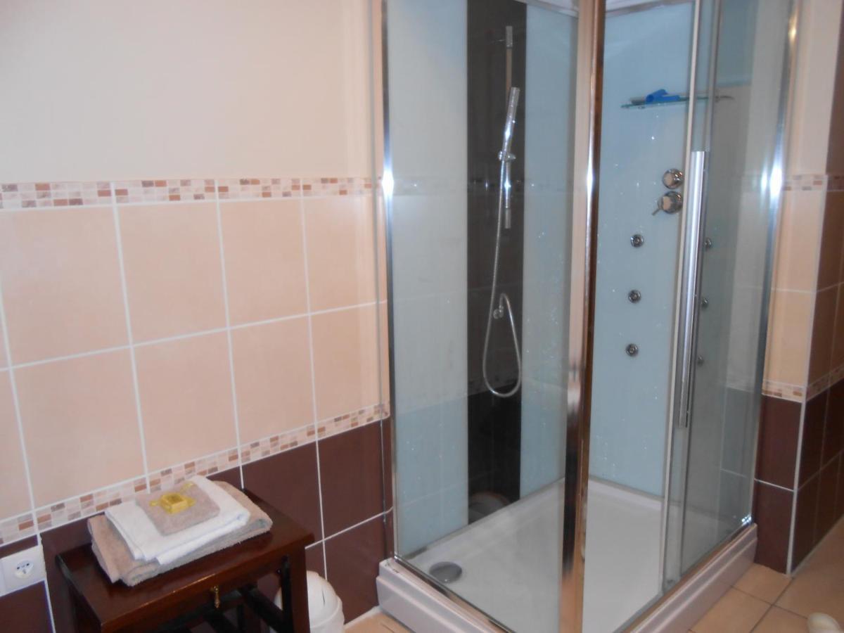 Bed and Breakfast La Dame Blanche Saint-Maurice-dʼIbie Exterior foto