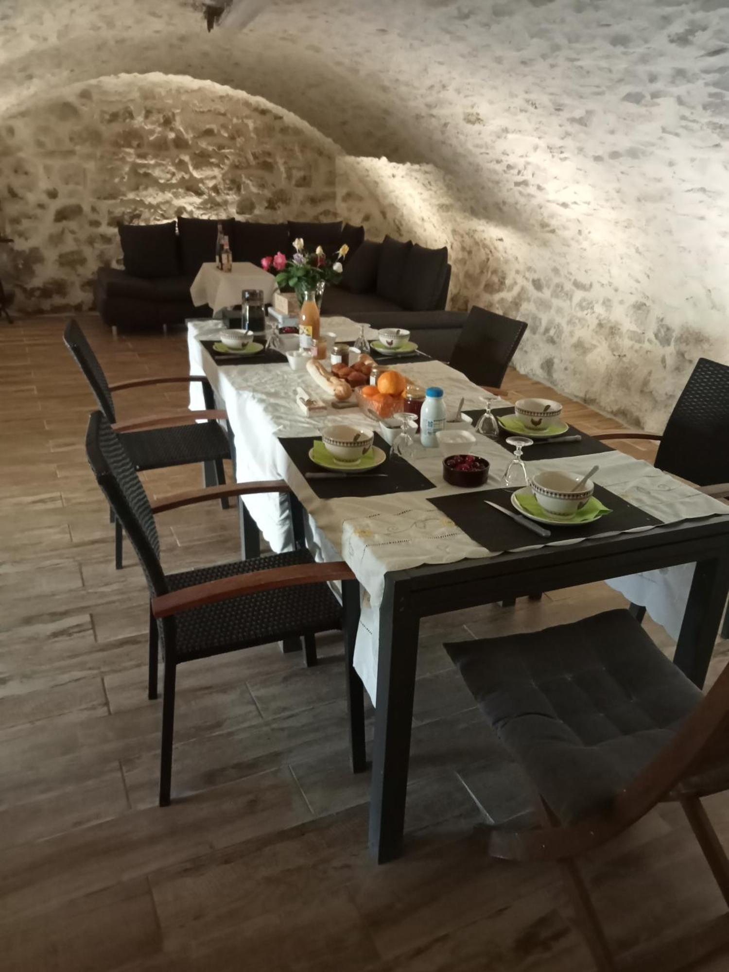Bed and Breakfast La Dame Blanche Saint-Maurice-dʼIbie Exterior foto